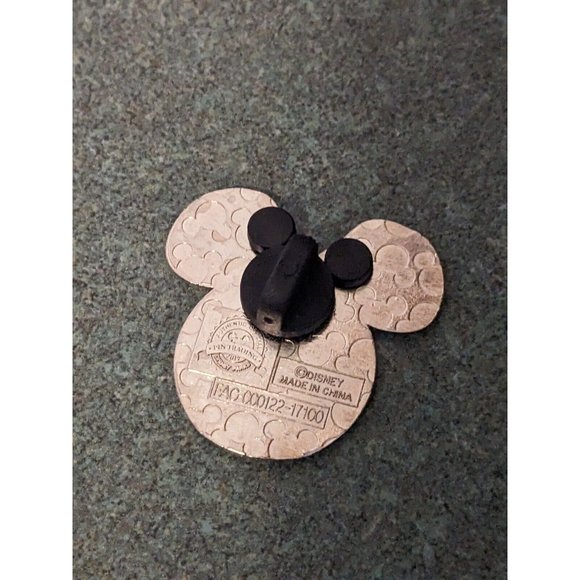 Disney Parks Trading Pin Emoji Blitz  Minnie Scared Surprised 122049  2017 - Picture 2 of 2